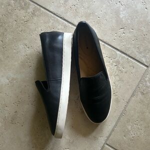 Birdies Slip on Sneakers